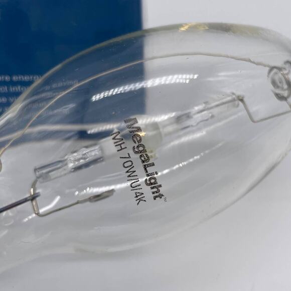Metal Halide Bulb | mh70w/u/4k | Medium Base Light Socket - Picture 3 of 3